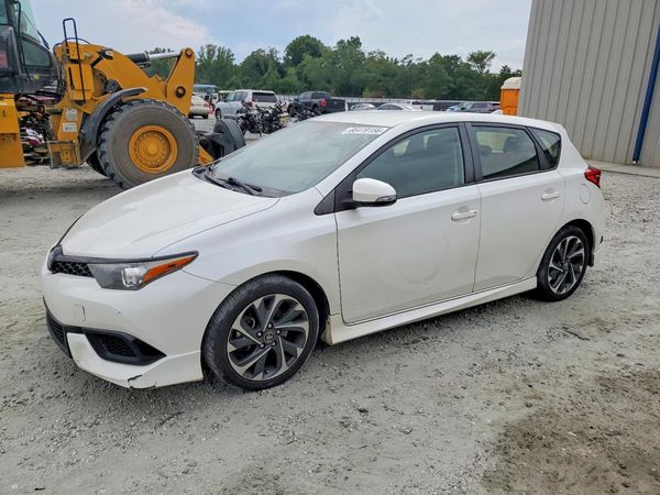 2018 TOYOTA COROLLA
