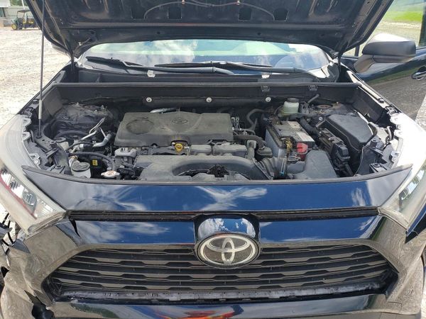 2019 TOYOTA RAV4 LE — Engine bay