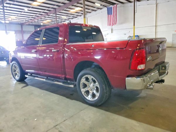 2016 RAM 1500 SLT