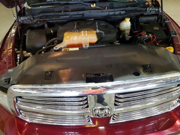 2016 RAM 1500 SLT