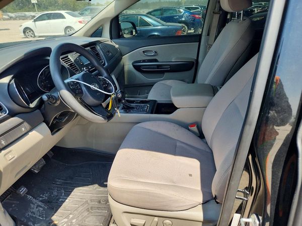 2016 KIA SEDONA LX - Middle-low