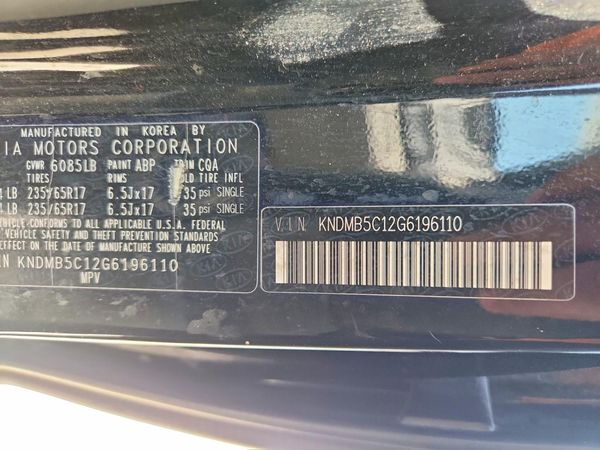 2016 KIA SEDONA LX - Middle-low