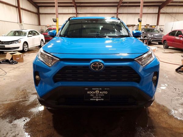 2019 TOYOTA RAV4
