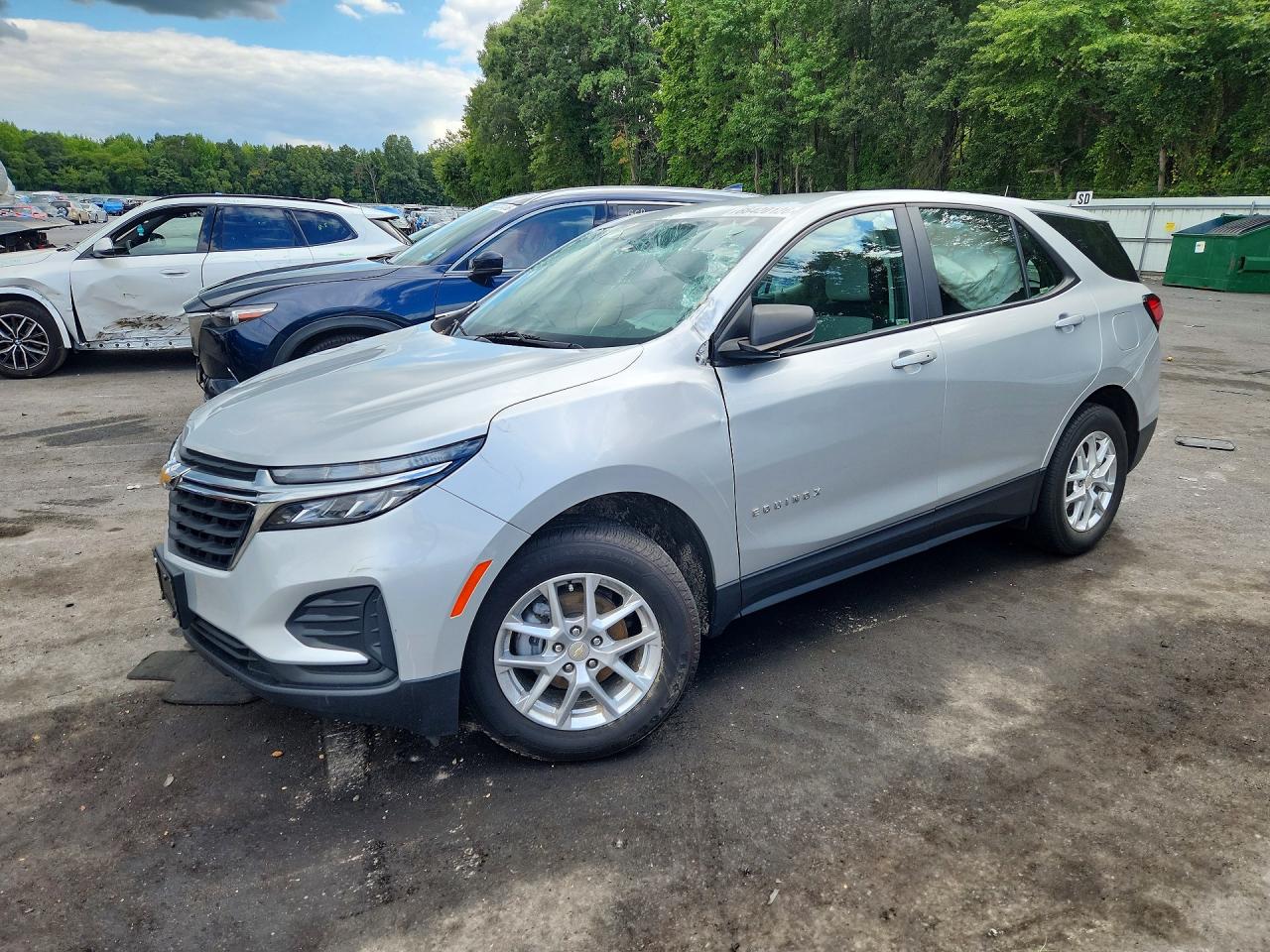 2022 CHEVROLET EQUINOX LS — Front 3/4