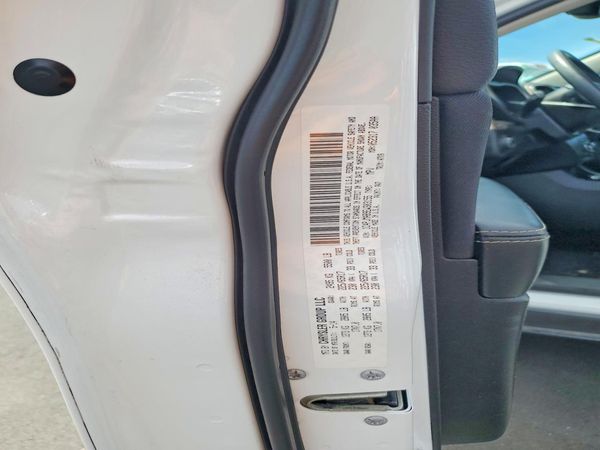2014 JEEP CHEROKEE Sport — VINS