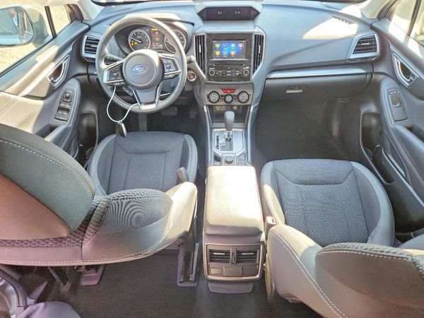 2022 SUBARU FORESTER Premium