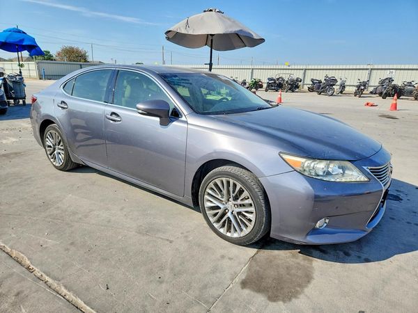 2015 LEXUS ES