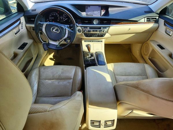 2015 LEXUS ES