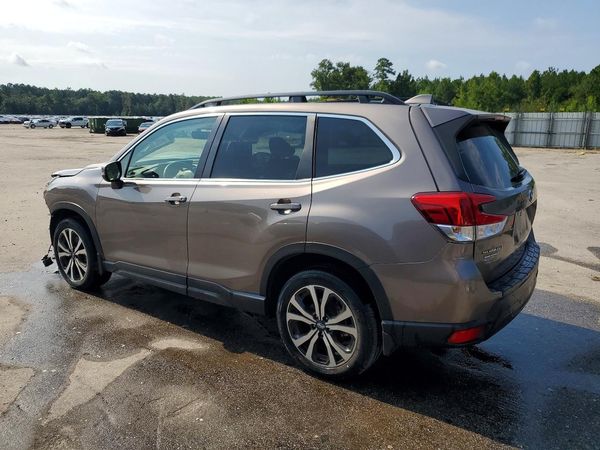 2022 SUBARU FORESTER