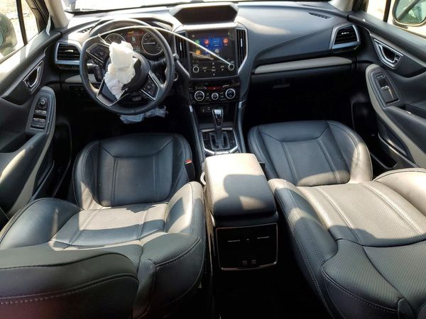 2022 SUBARU FORESTER