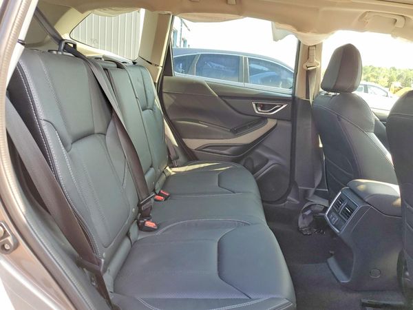 2022 SUBARU FORESTER