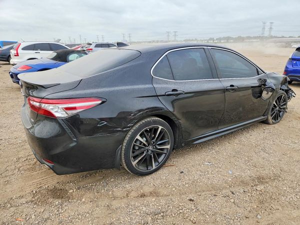 2018 TOYOTA CAMRY XSE