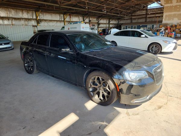 2016 CHRYSLER 300