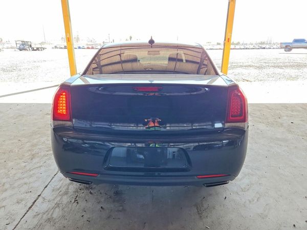 2016 CHRYSLER 300