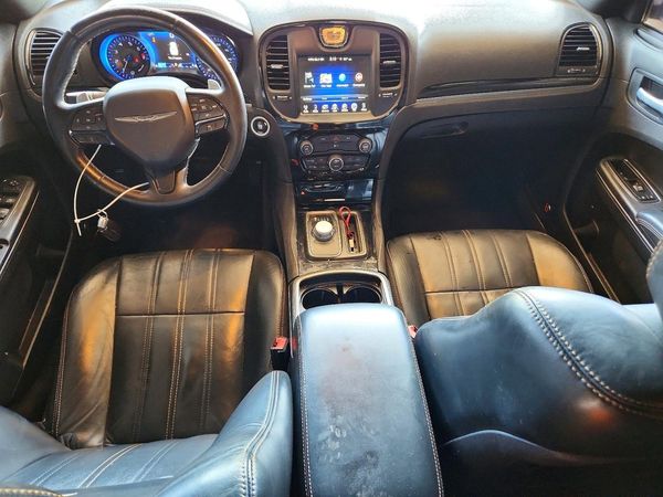 2016 CHRYSLER 300