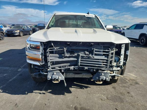 2017 CHEVROLET SILVERADO LT