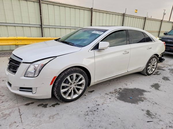 2016 CADILLAC XTS Luxury