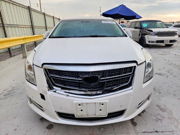 2016 CADILLAC XTS Luxury