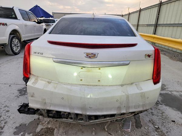 2016 CADILLAC XTS Luxury