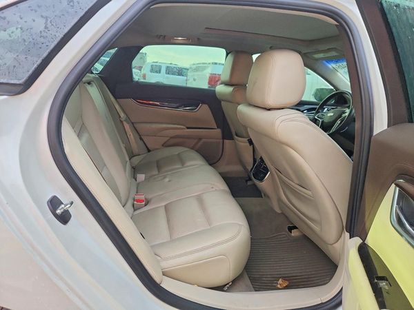 2016 CADILLAC XTS Luxury