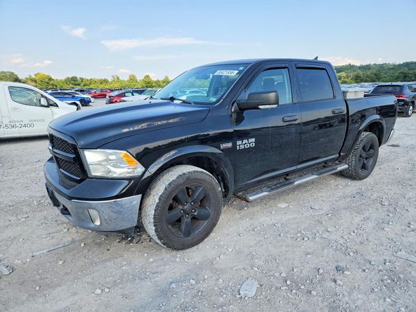 2015 RAM 1500 SLT