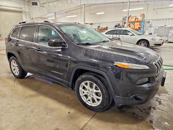 2015 JEEP CHEROKEE LATITUDE 4X4