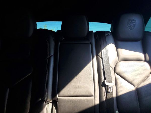2017 PORSCHE CAYENNE