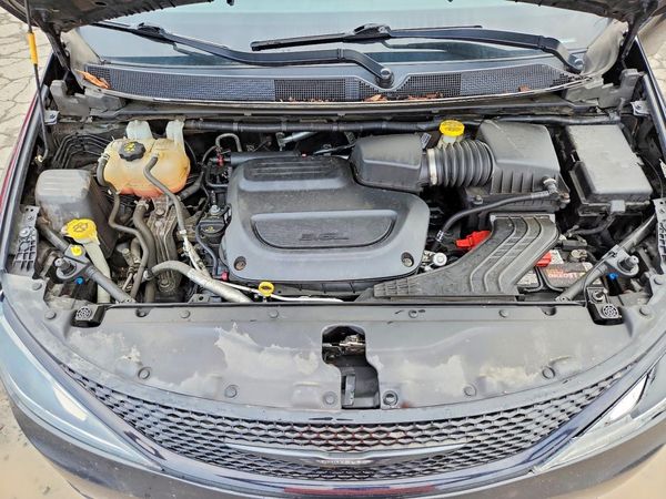 2019 CHRYSLER PACIFICA Touring L