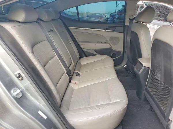 2017 HYUNDAI ELANTRA