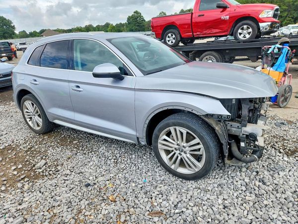 2019 AUDI Q5 quattro Premium Plus