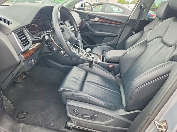 2019 AUDI Q5 quattro Premium Plus