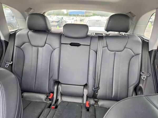 2019 AUDI Q5 quattro Premium Plus