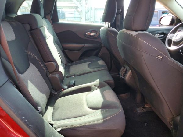 2014 JEEP CHEROKEE Sport