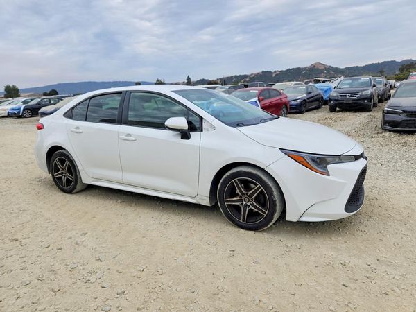 2021 TOYOTA COROLLA