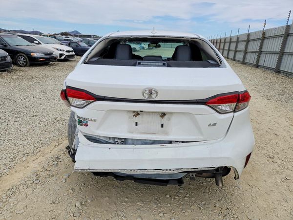 2021 TOYOTA COROLLA