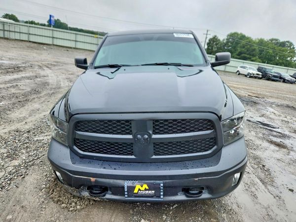 2024 RAM 1500 CLASSIC Tradesman