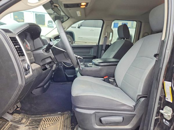 2024 RAM 1500 CLASSIC Tradesman
