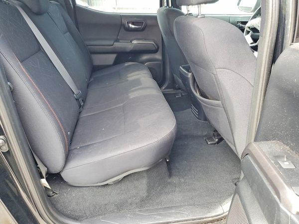 2017 TOYOTA TACOMA