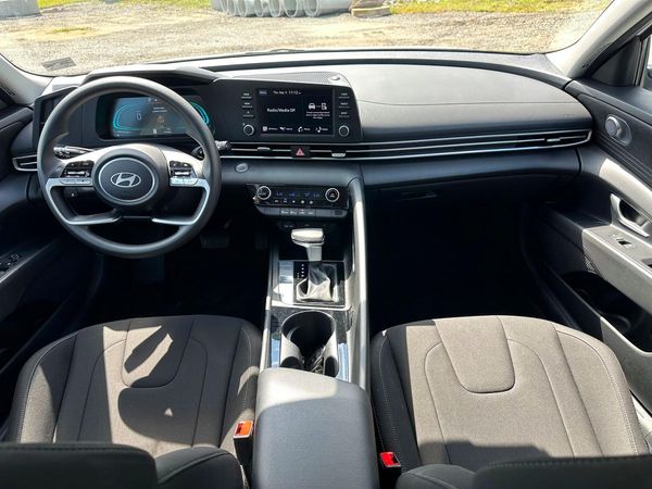 2026 HYUNDAI ELANTRA
