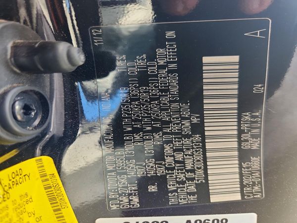2013 TOYOTA SIENNA