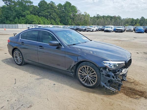 2019 BMW 530