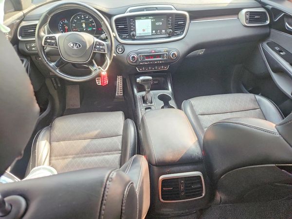 2019 KIA SORENTO