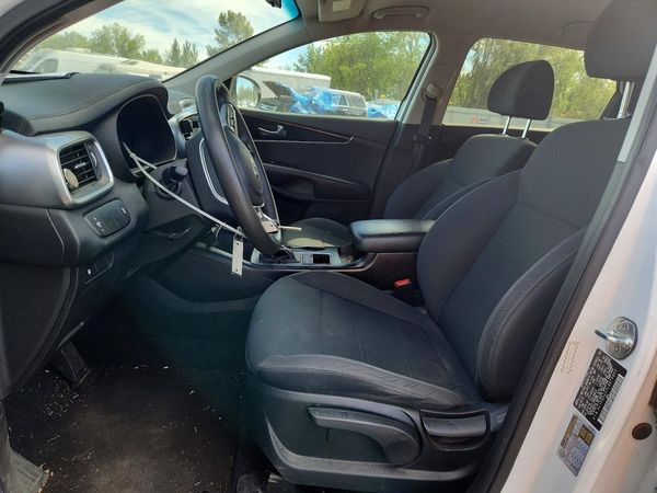 2020 KIA SORENTO L, LX, S