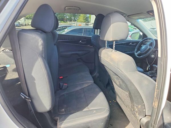 2020 KIA SORENTO L, LX, S