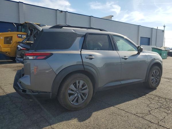 2022 NISSAN PATHFINDER SV