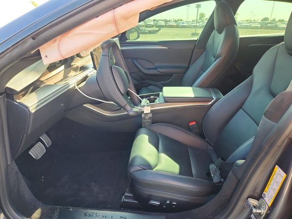 2023 TESLA MODEL S — DENT