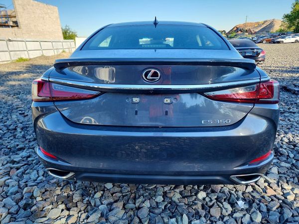 2024 LEXUS ES 350