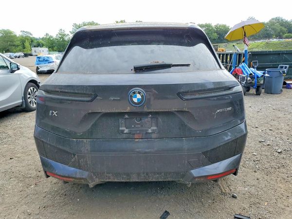 2025 BMW IX