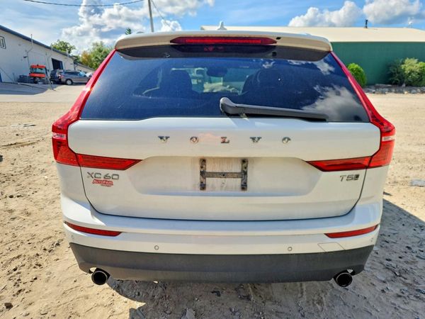 2018 VOLVO XC60