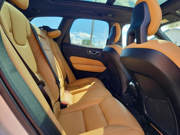 2018 VOLVO XC60